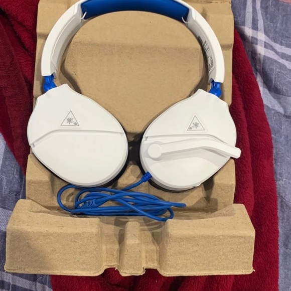 Ps4 headset - Picture 2 of 2